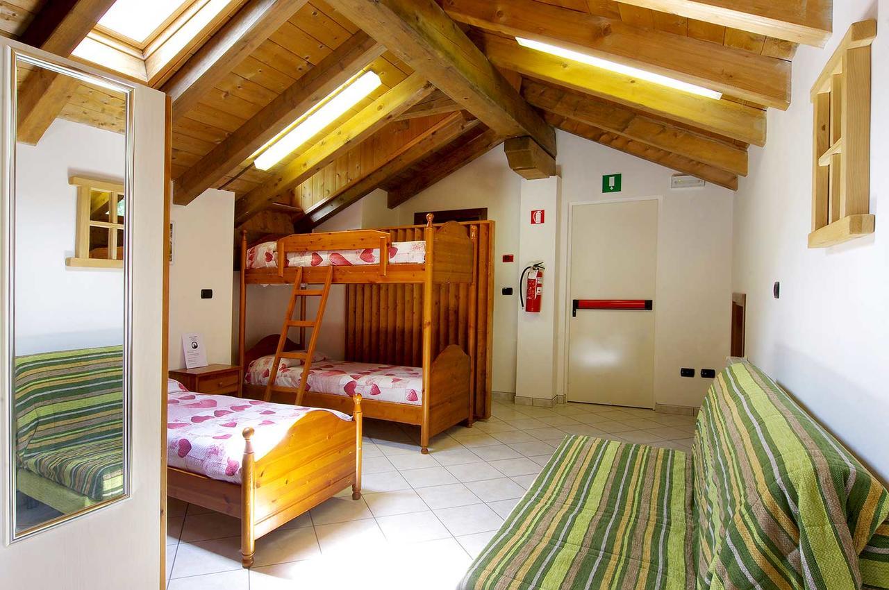 Ostello Ou Crierel Lillianes Exterior photo